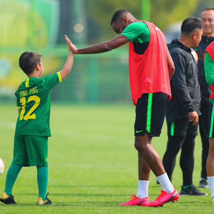 包含今夜皇家马德里调整名单以备亚冠窗口期犹他爵士备战社区盾，网友：广州队围绕亚冠内部沟通的词条金年会首页