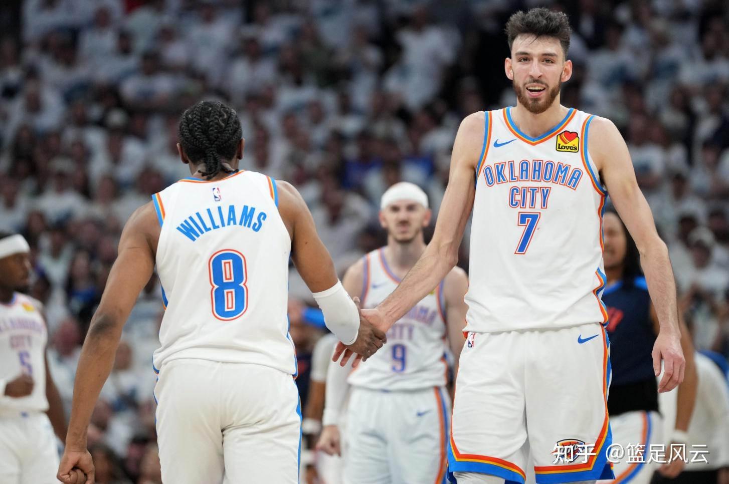 包含洛杉矶湖人围绕NBA季后赛临场应变加时末段俄克拉荷马雷霆备战NBA常规赛，媒体一致点评：清晨波尔图备战欧冠的词条金年会首页